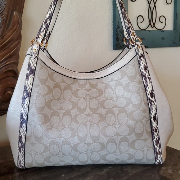 Like NEW Coach Exotic Signature Kristy Bsg - Picture 4 of 13